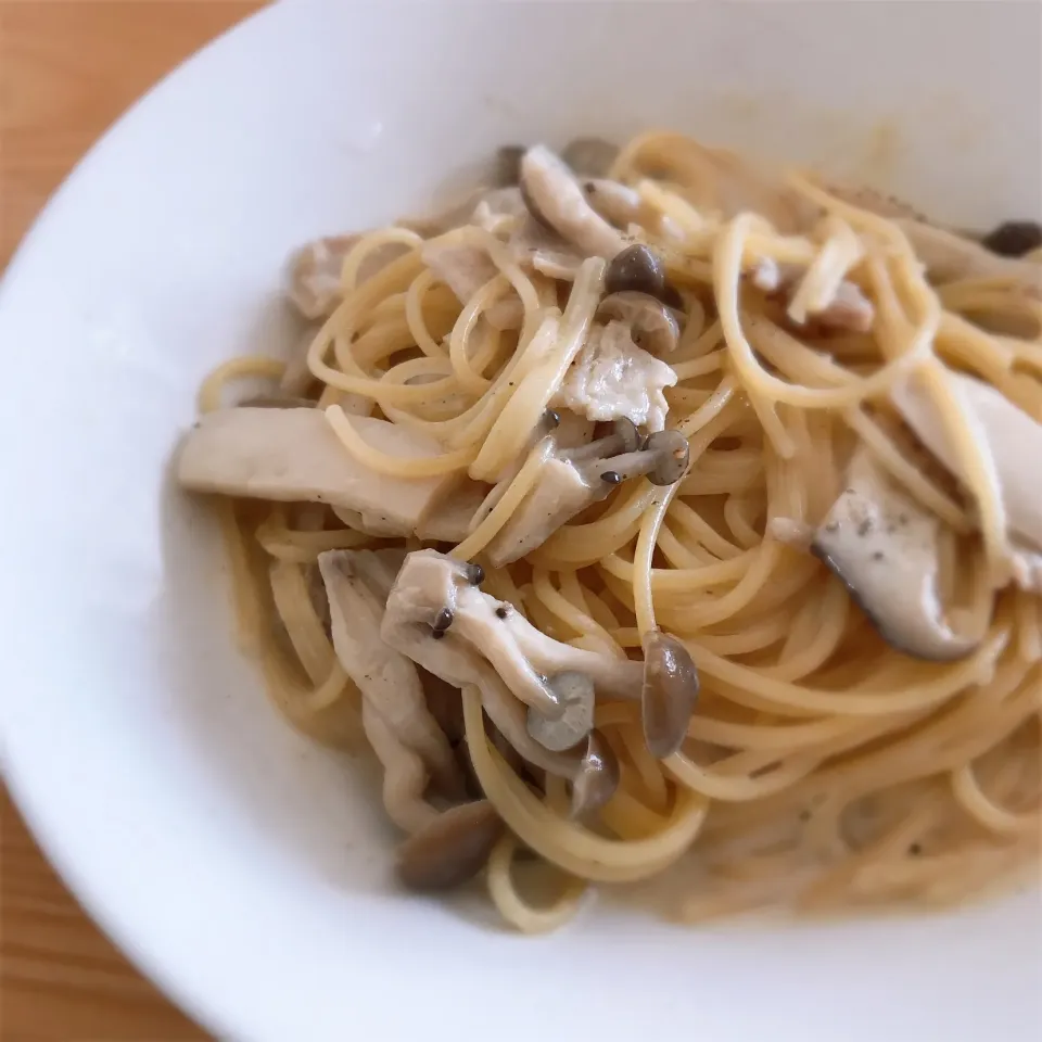 オット作キノコとベーコンの豆乳パスタランチ|サチャンさん