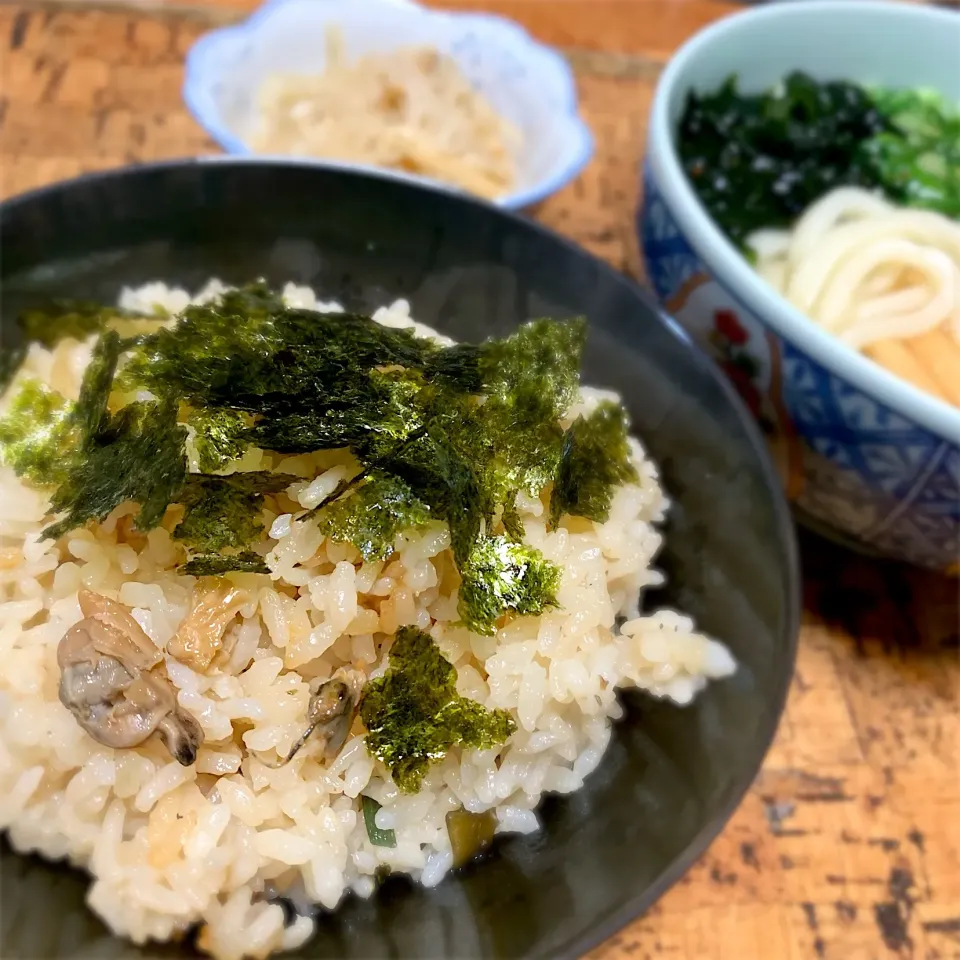 モニターで頂いたあさりの釜飯の素で、きつねうどん定食。|にょんにいさん