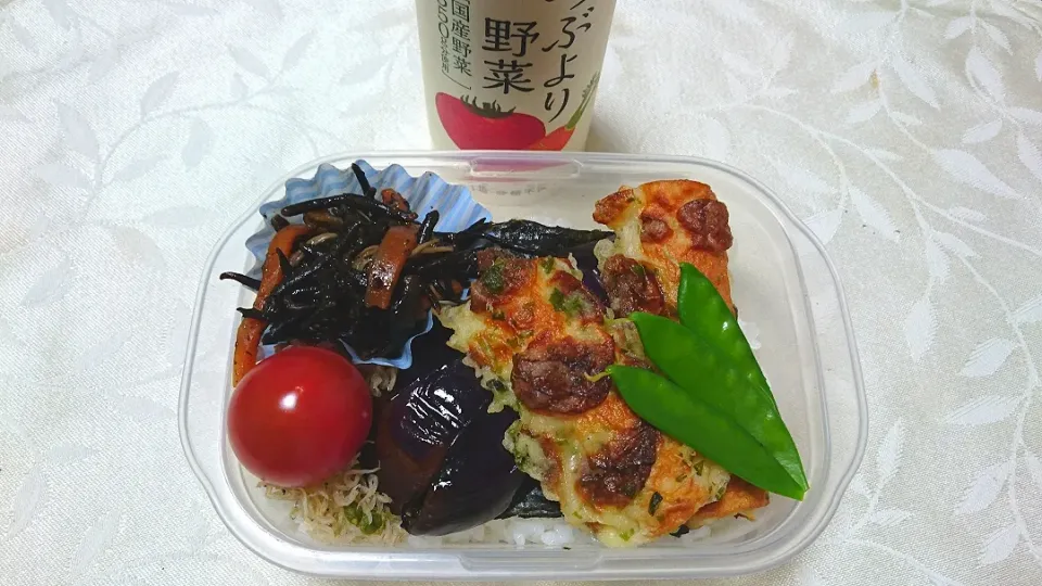 Snapdishの料理写真:4/14の夜勤弁当
海苔弁当|卯月さん