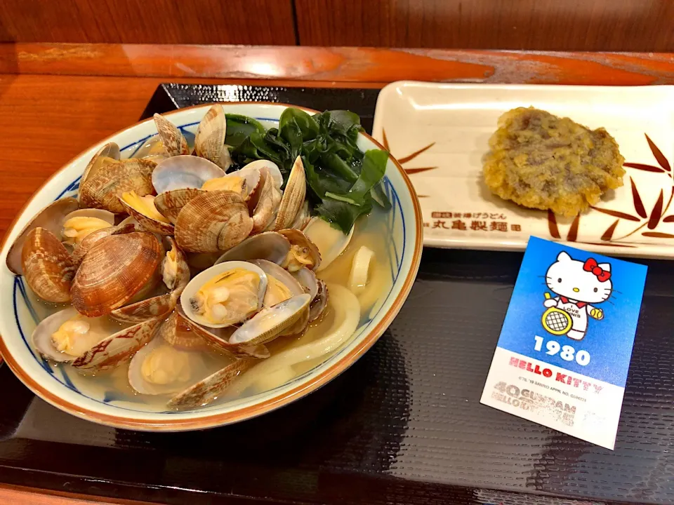 Snapdishの料理写真:あさりうどん w/ しいたけ天|T. Wonderさん