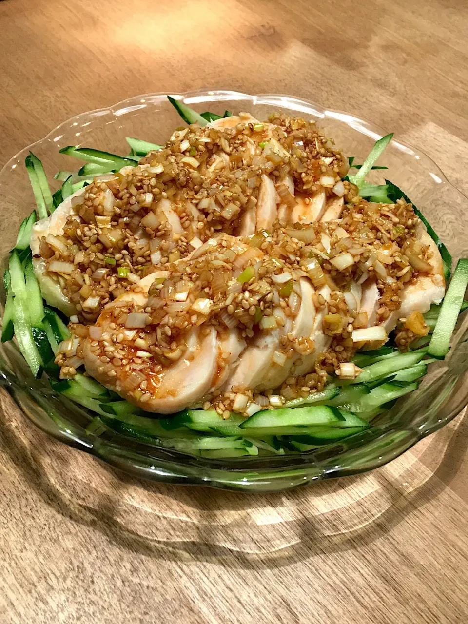 鶏ハムで棒棒鶏風✨自家製ゴマだれで|はるさん