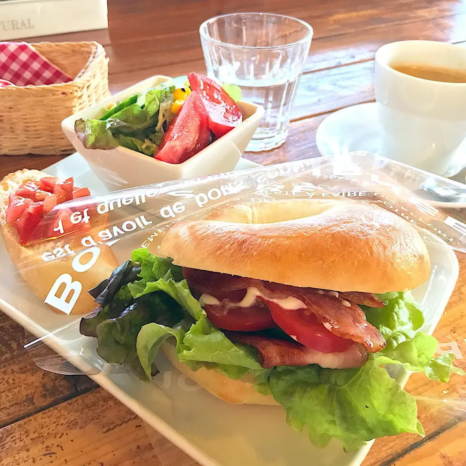 昼ごはん ベーグルサンドランチ🥯|砂雪さん