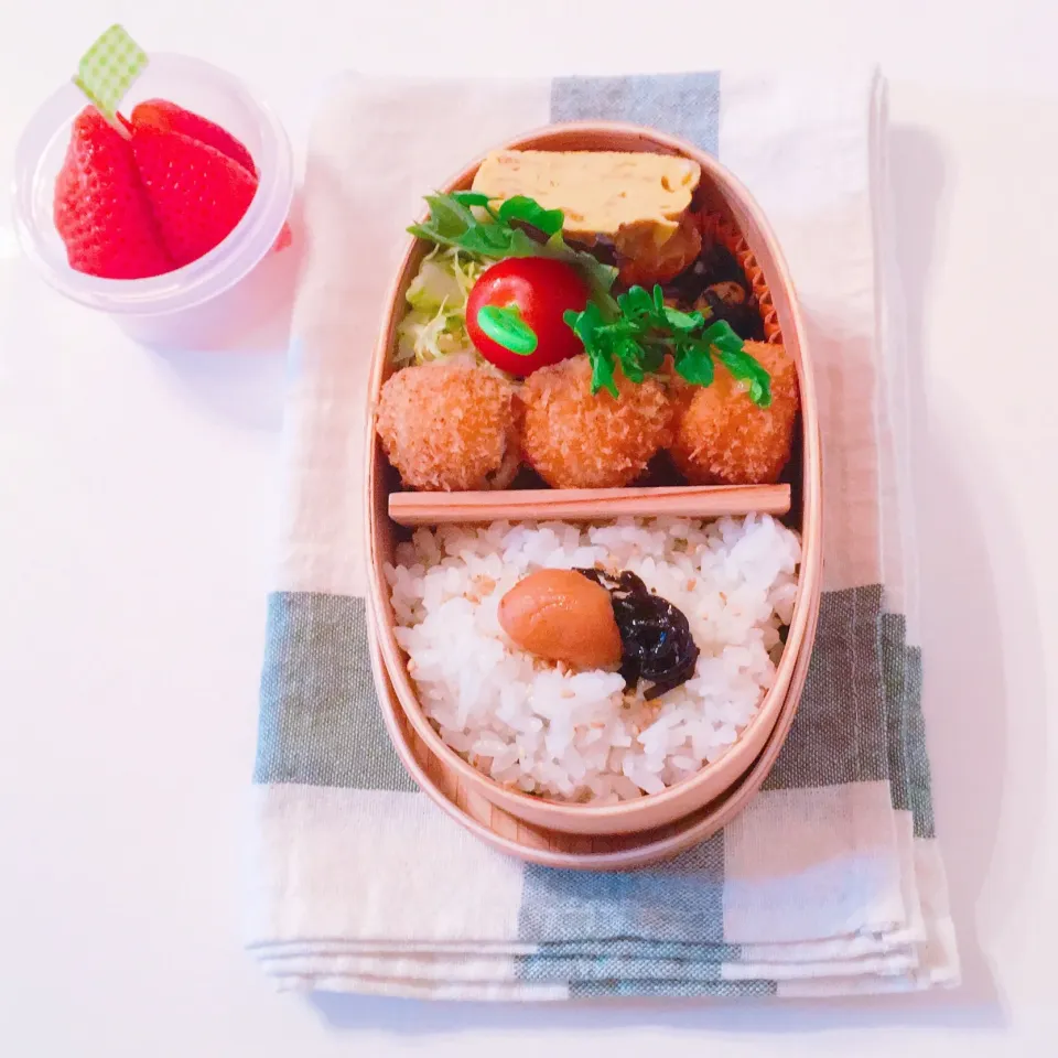 Snapdishの料理写真:うずら卵のフライ弁当|Mikaさん