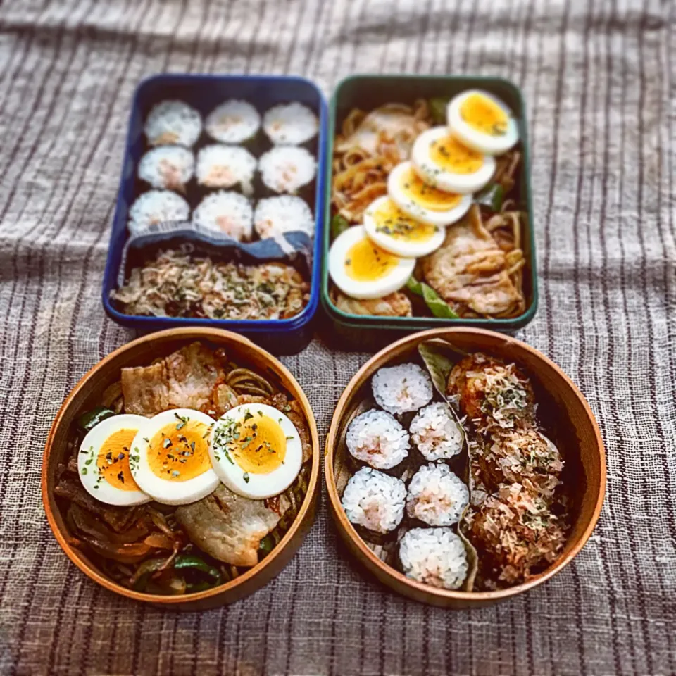 お父さん、👱🏻‍♂️留学生高校男子 の焼きそばとダブルツナ海苔巻きお弁当2019.04.15(月)|カンカンさん