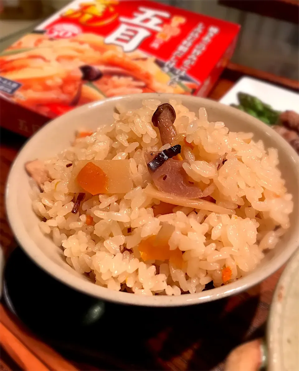 Snapdishの料理写真:五目炊き込みご飯🍚|ふぅさん