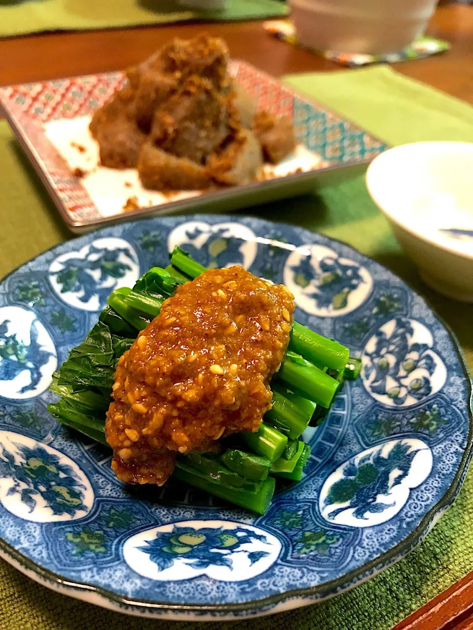 Snapdishの料理写真:かき菜の胡麻和え衣がけと、蒟蒻の土佐煮|Norikoさん