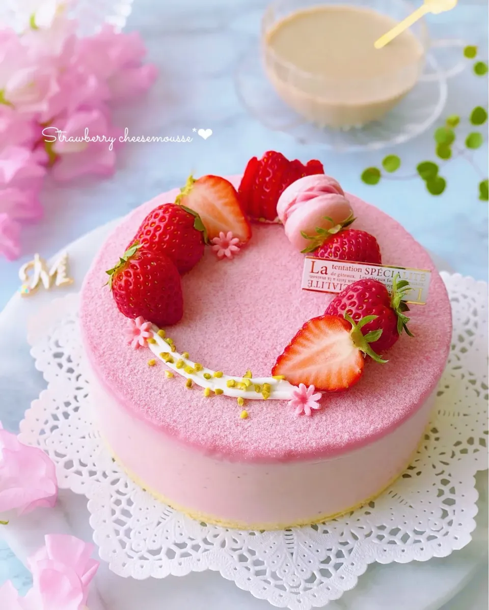 いちごづくしのチーズムースケーキ🍓|もえさん