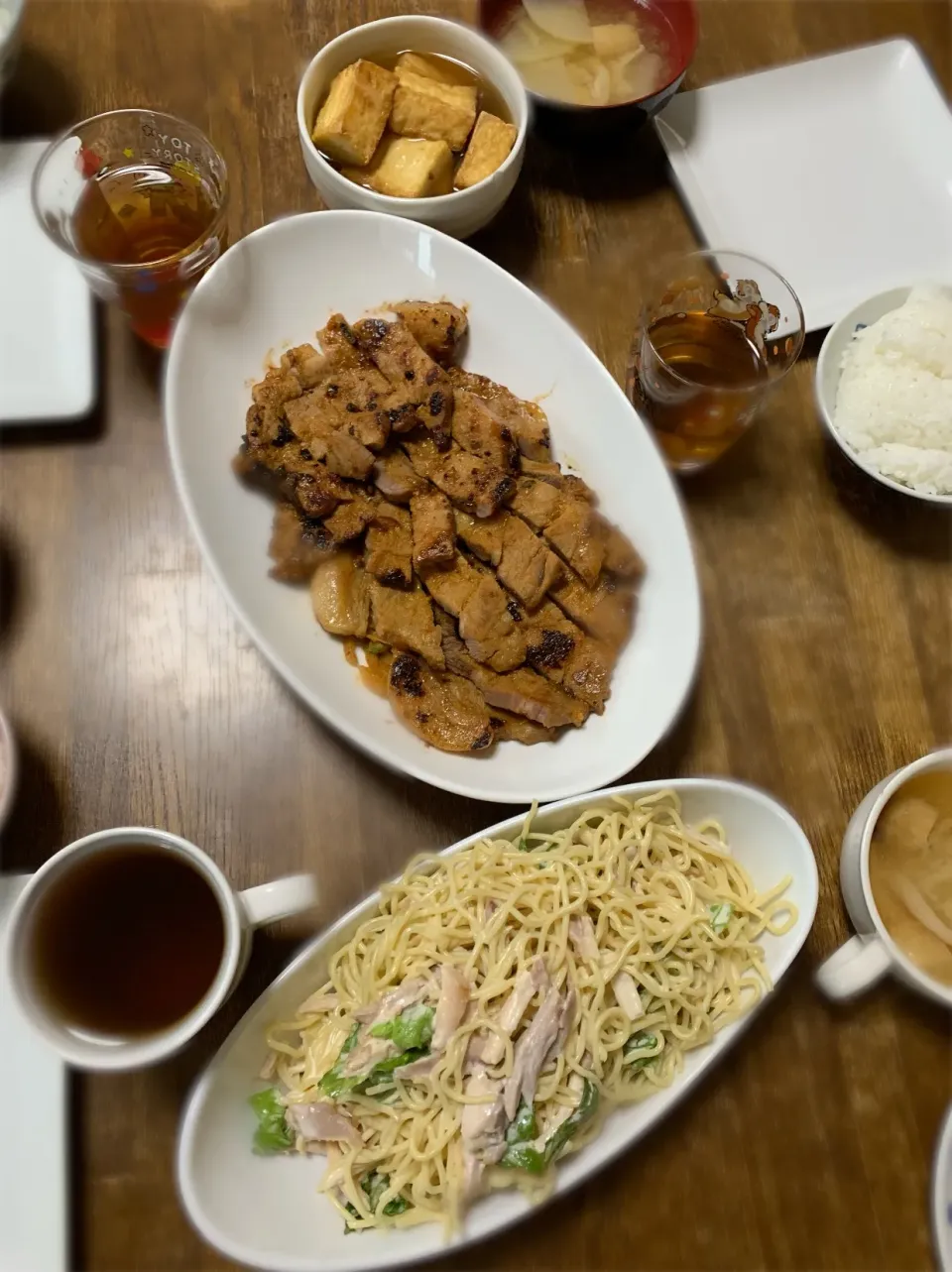 Snapdishの料理写真:豚のニンニク味噌焼・スパサラダ・揚げ出し厚揚げ・味噌汁・ご飯|ちびろ菌さん