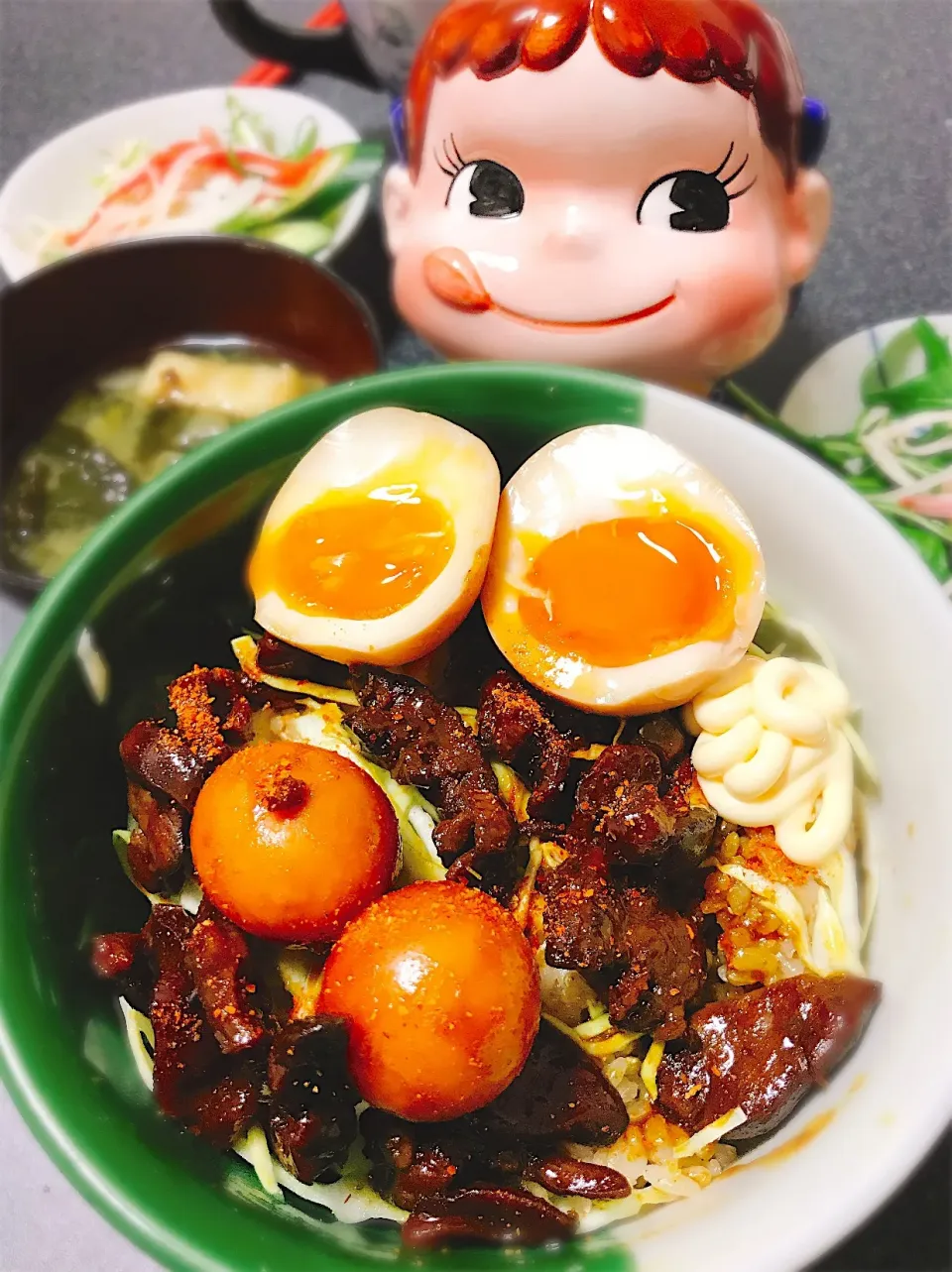 Snapdishの料理写真:カレー＆ガーリック♡リメイク鳥もつ煮丼。|ぽき。さん