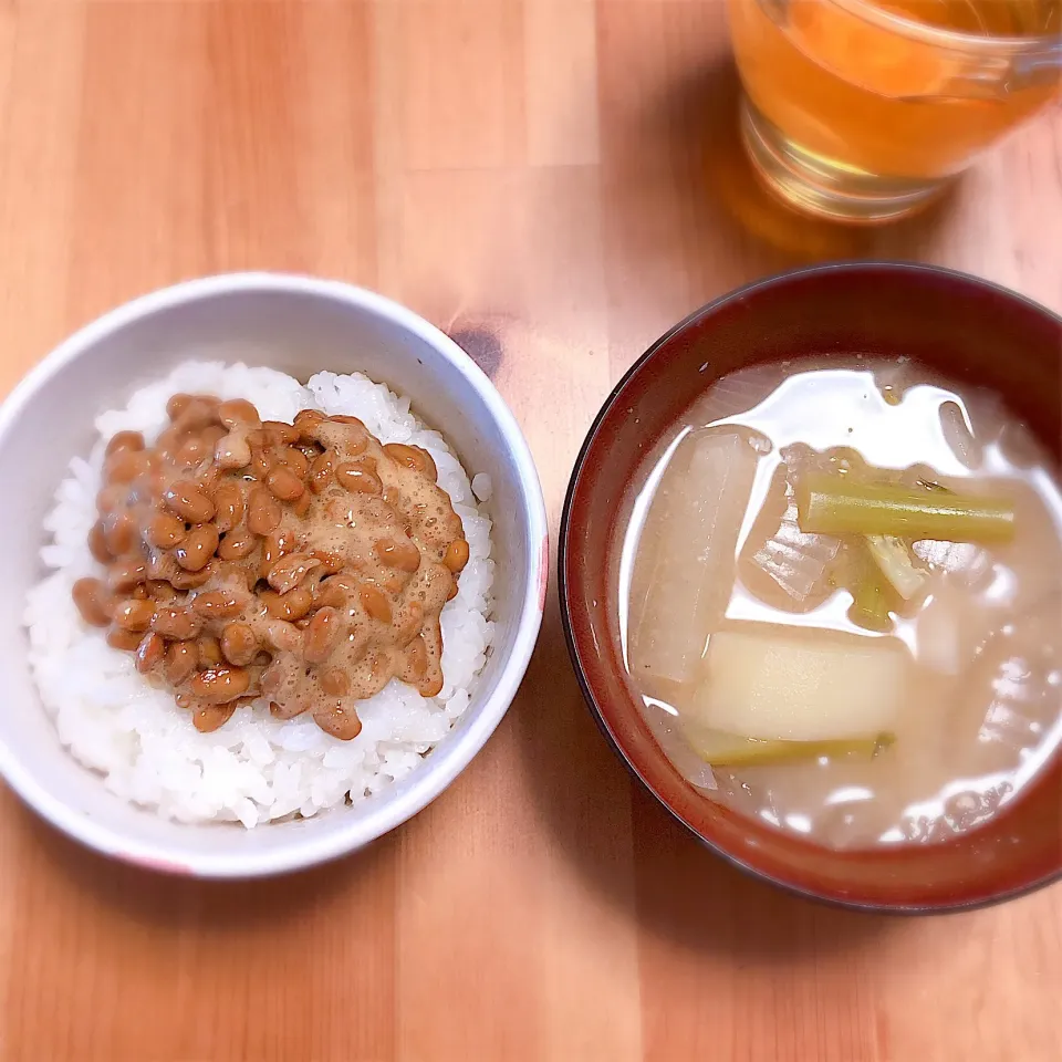 納豆と味噌汁
#最強の朝ごはん#だと思う|ららさん