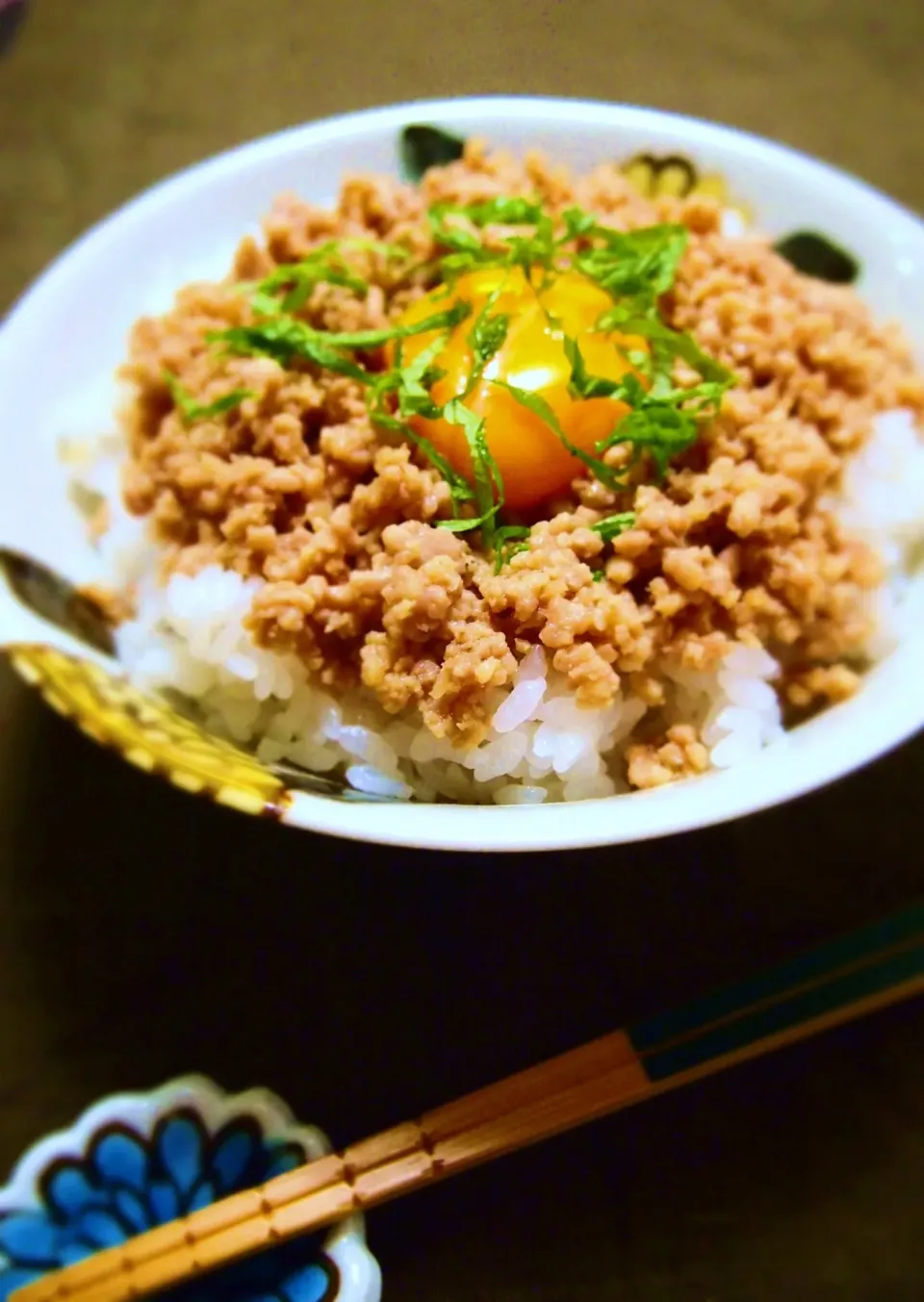 Slice of Coffeeさんの5分de しっとり鶏そぼろ丼 #楽天レシピ|楽天レシピさん