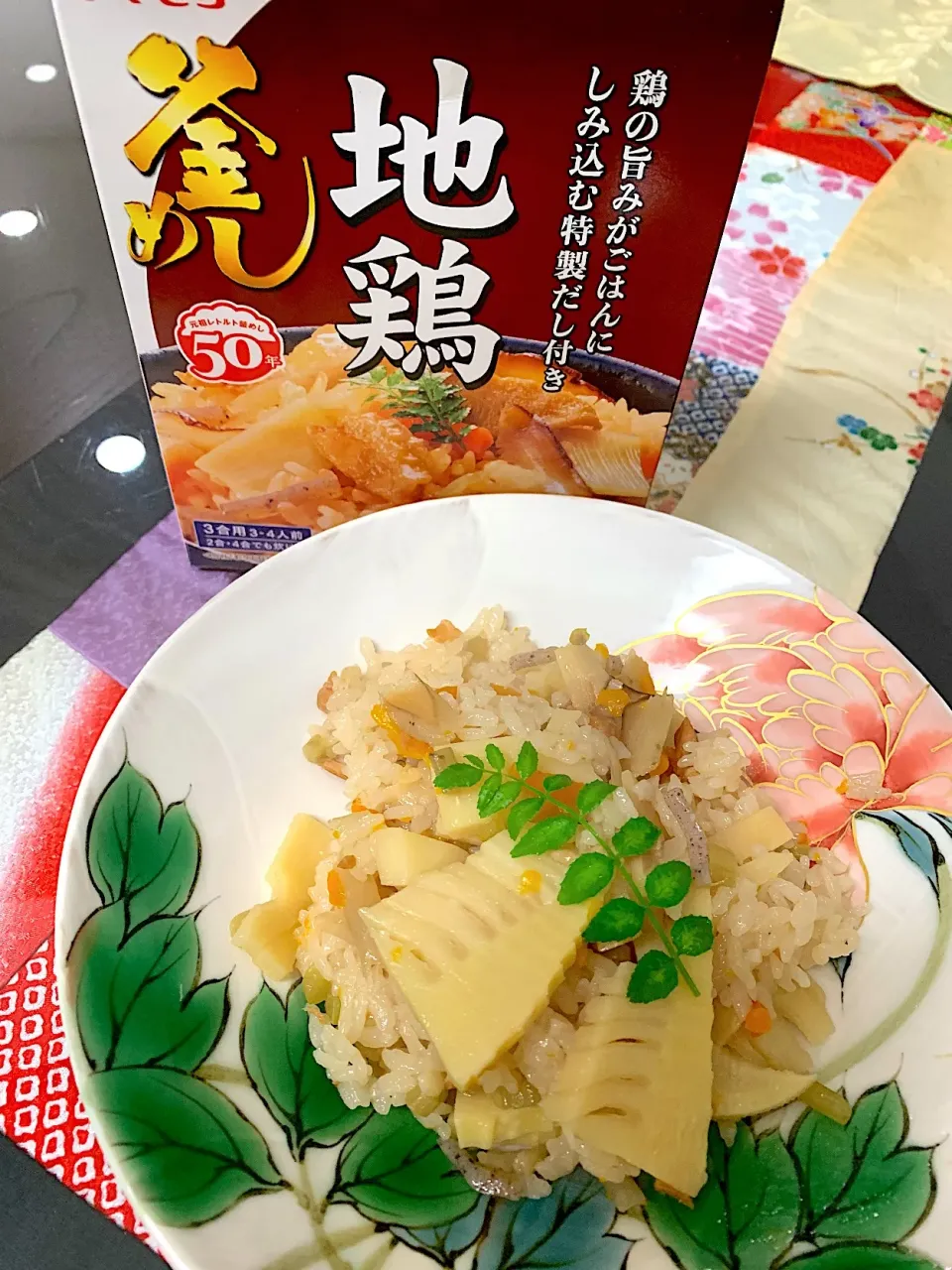 Snapdishの料理写真:タケノコご飯&ヤマモリ  地鶏釜めしの素|プクママさん