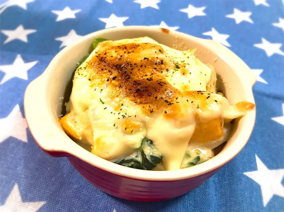 鮭とほうれん草のポテトグラタン◡̈*♡|しおたんさん