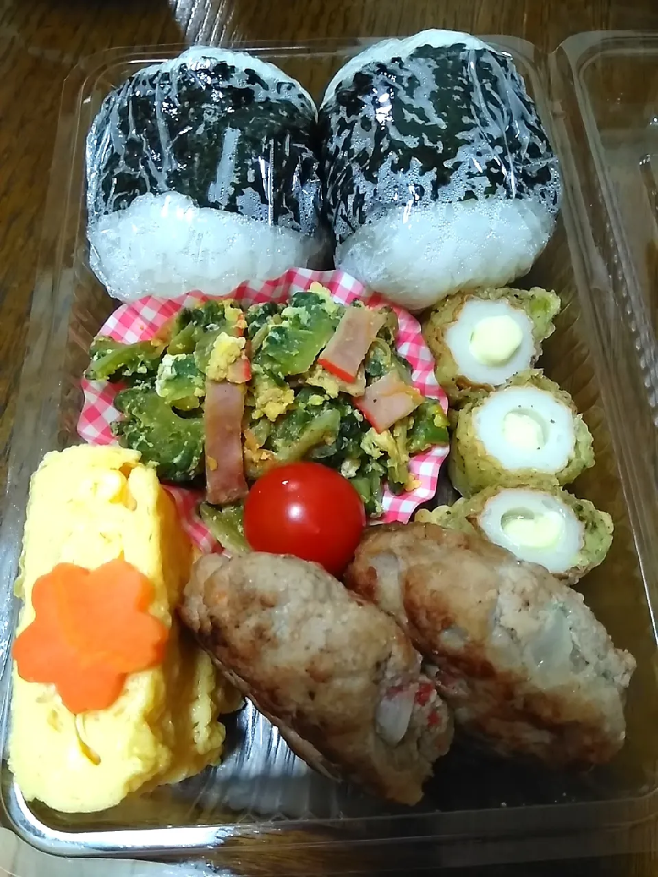 弟のお弁当😀
おにぎりバージョン♪|すず(*^^*)さん