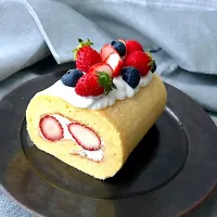 いちごのロールケーキ♪ 
 #リズムロール