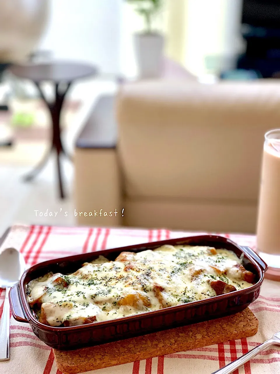 残りものカレーな朝ごはん😋|由美さん