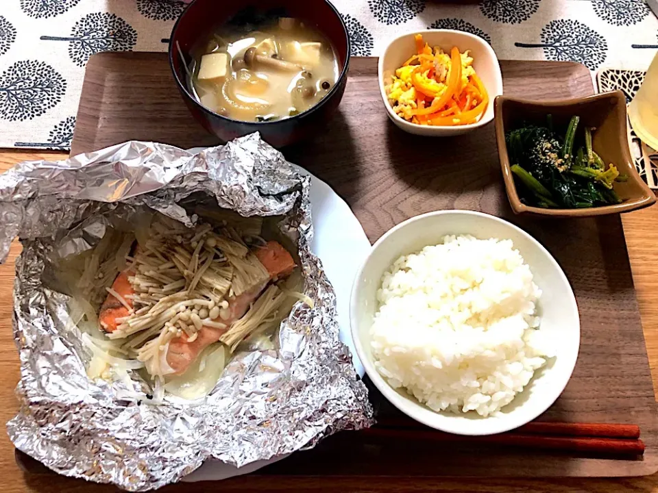 Snapdishの料理写真:鮭のホイル焼き|こはるさん