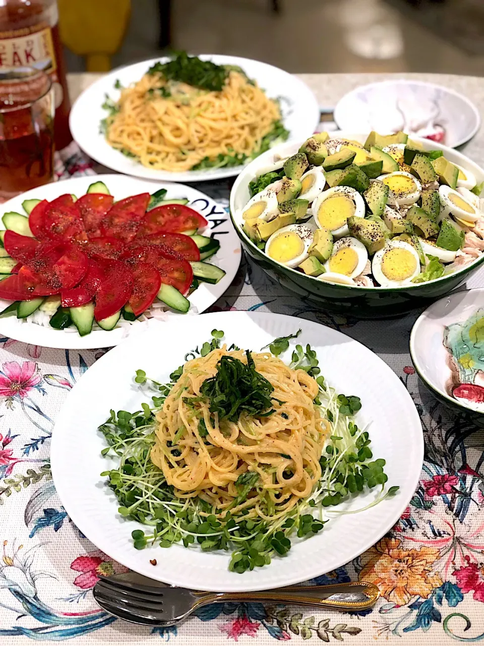 たらこスパゲッティ お野菜たっぷりサラダ🥗|Mayumiさん