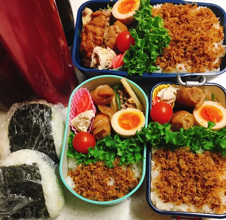 Snapdishの料理写真:今日のお仕事&学校弁当♪2019.4.18|ぐぅさん