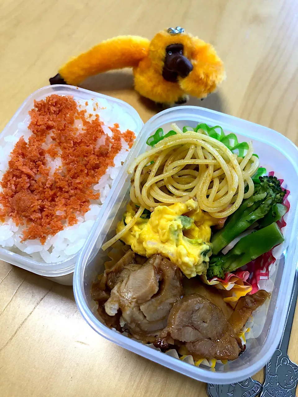 Snapdishの料理写真:鶏照り焼き かぼちゃサラダ ブロッコリーとハムの炒め物 スパゲティ弁当。|Kumiko Kimuraさん