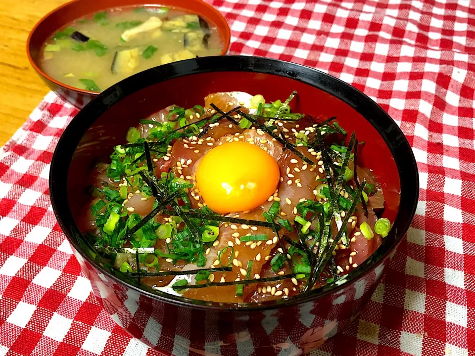 ブリ漬け丼〜♪|あんちゃんさん