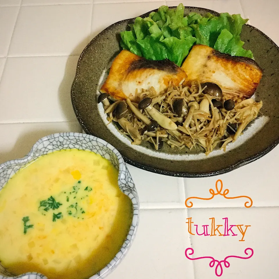 Snapdishの料理写真:メカジキのキノコバタームニエル
にんじんポタージュ|tukkyさん