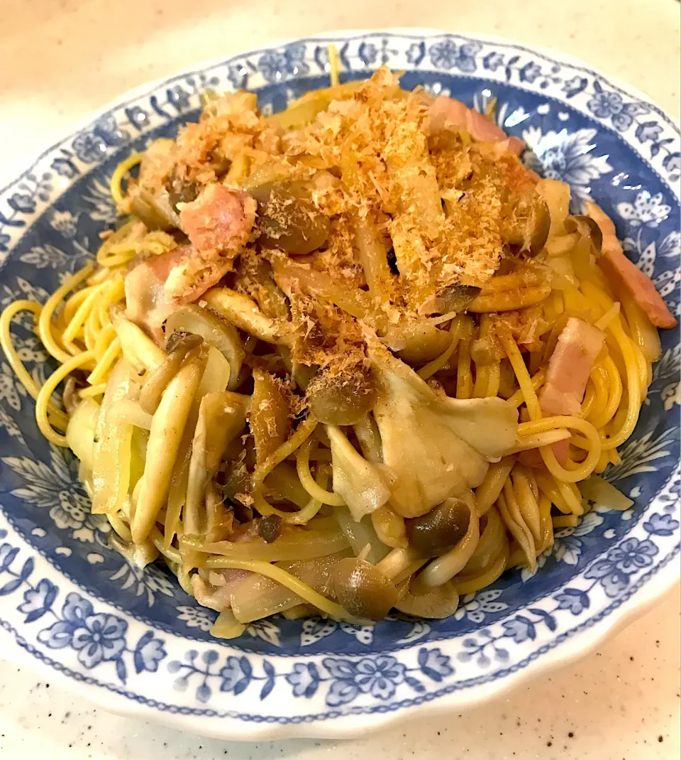 キノコとベーコンのパスタ|リカさん