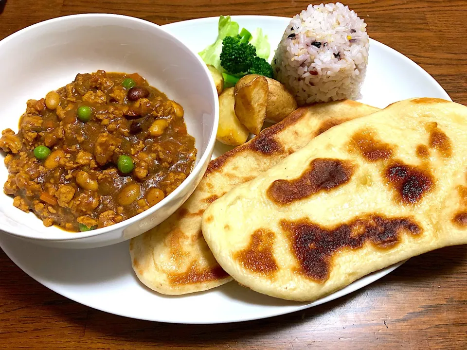 シャークさんの料理 手作りナンとキーマカレー|シャークさん