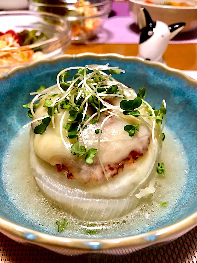 Snapdishの料理写真:MOMO-chan☻さんの料理 新玉ねぎの肉詰め中華風煮込み( ⸝⸝⸝⁼̴́⌄⁼̴̀⸝⸝⸝)|くっきいママさん