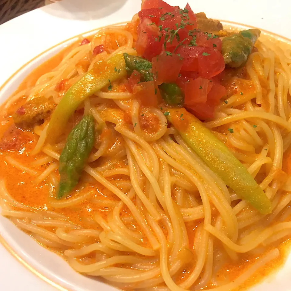 ウニのトマトパスタ🍝|すいかみかんさん