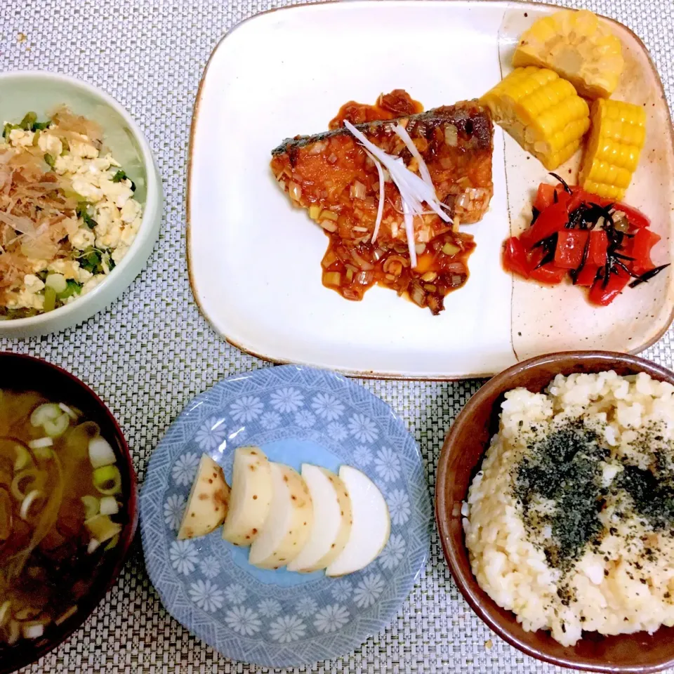 Snapdishの料理写真:鰤の豆板醤焼き|たけうさん