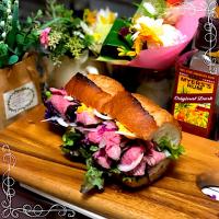 バゲットサンド(((o(*>▽︎<)o)))
トマトと紅芯大根入れ忘れた💦