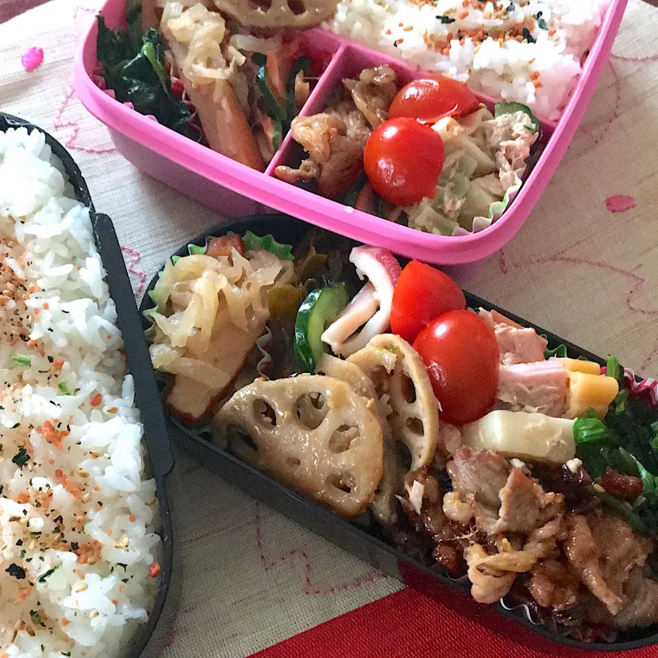 今日のお弁当🍱 照り焼き豚 ちょこちょこお惣菜  金曜日です。 曇り空ですが あと一息 頑張ってまいりましょう٩( 'ω' )و  今日も気をつけて いってらっしゃい👋😊|mokoさん