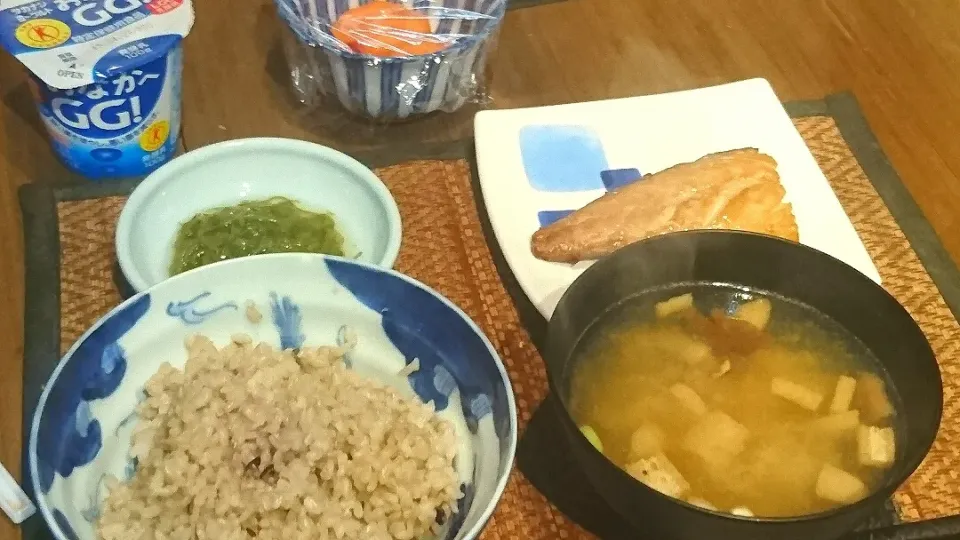 鯖みりん干し&めかぶ&しいたけの味噌汁|まぐろさん