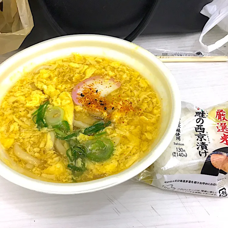 セブンイレブンのかき玉うどん|純さん