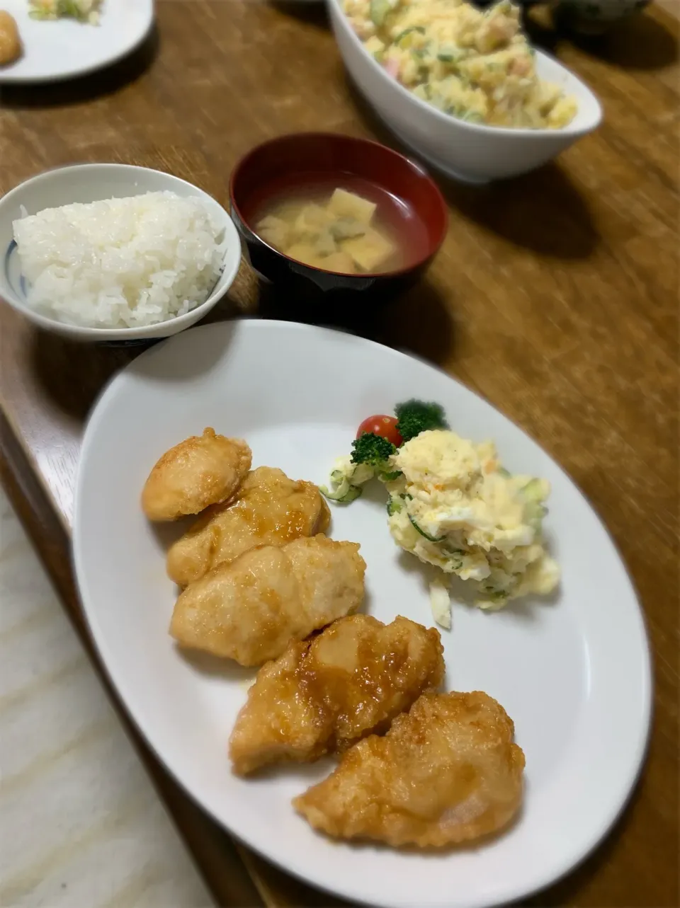 チキン南蛮・ポテトサラダ・味噌汁・ご飯|ちびろ菌さん