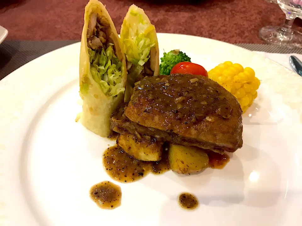 Black pepper steak and chicken taco|Sky Blueさん