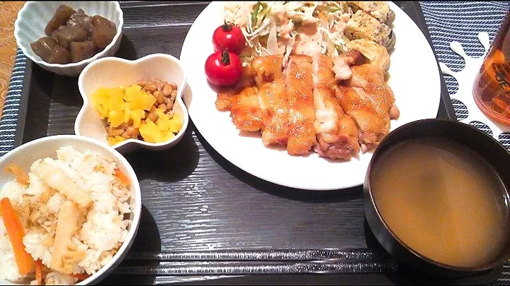 たけのこご飯と鶏の照り焼き定食🍚|舞羅さん