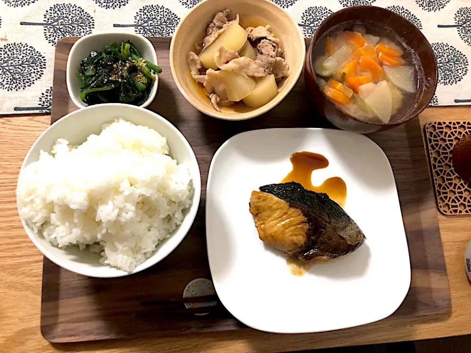 Snapdishの料理写真:ブリの照り焼き|こはるさん