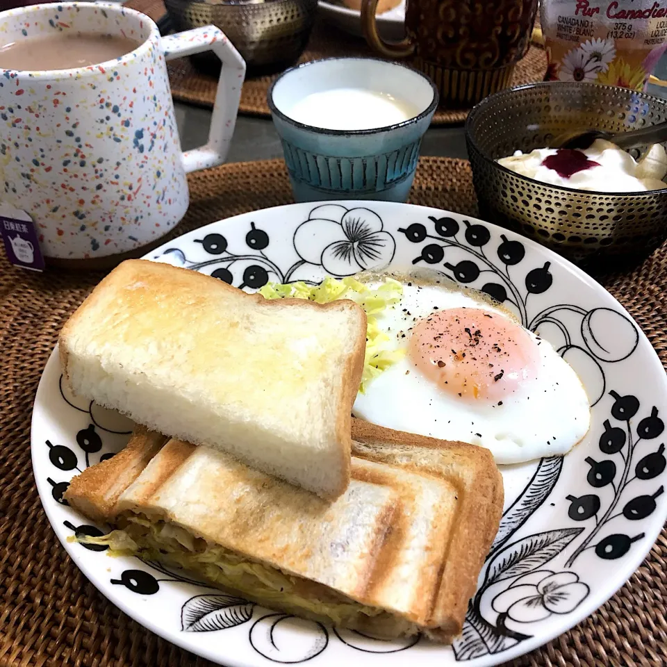 Snapdishの料理写真:朝ごぱん(ﾟ∀ﾟ)|nao子さん