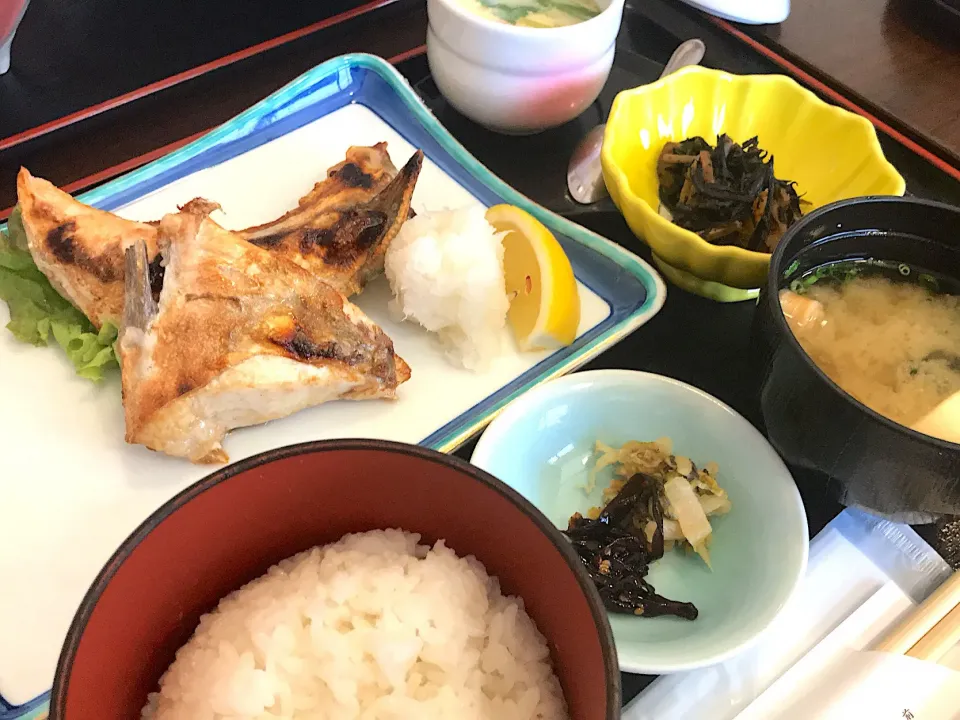 カンパチカマ焼き定食 香椎駅前|inokocafeさん