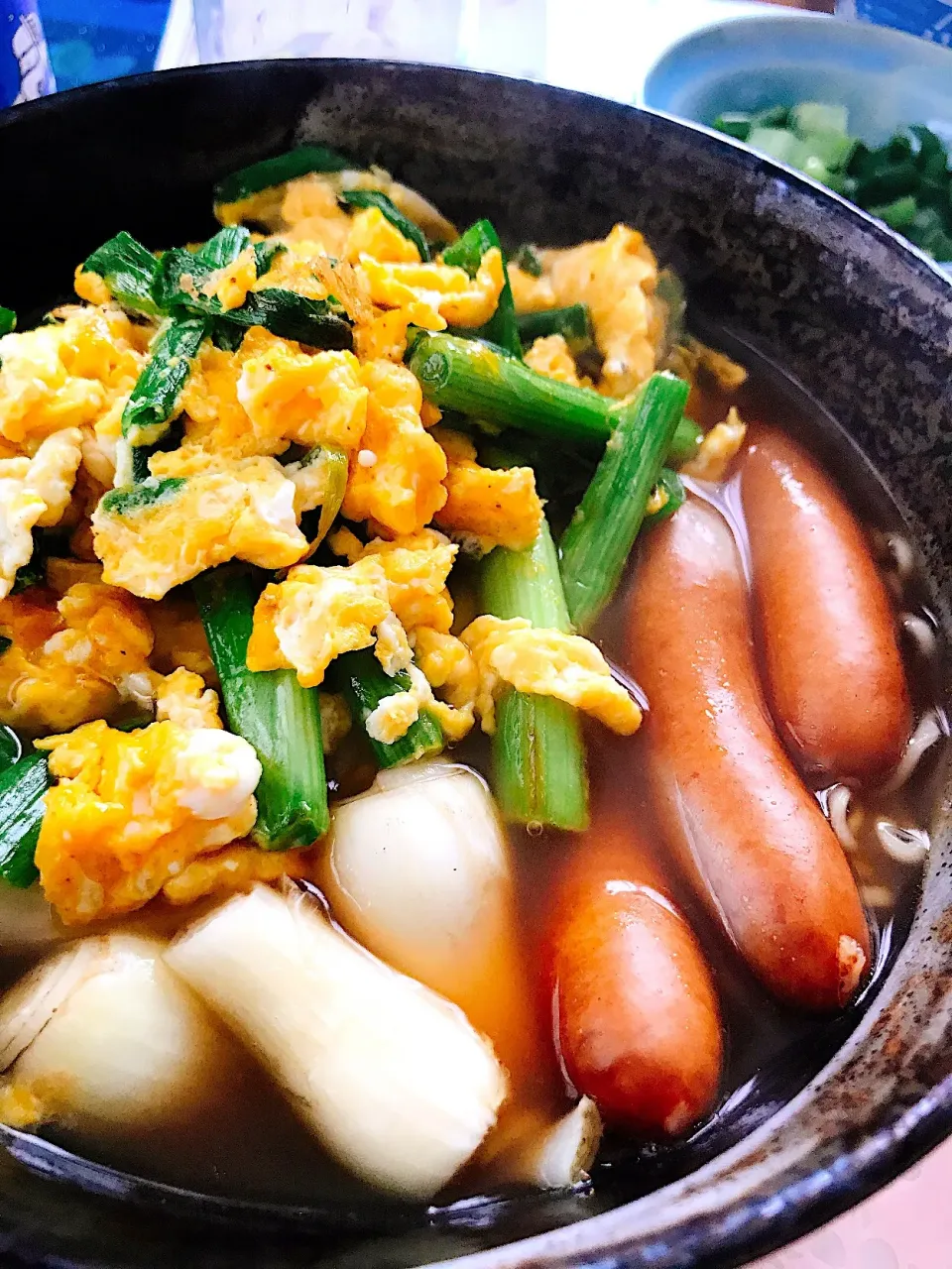 Snapdishの料理写真:麺が見えないけど醤油ラーメン｡ﾟ(ﾟﾉ∀｀ﾟ)ﾟ｡ｱﾋｬﾋｬ|舞さん