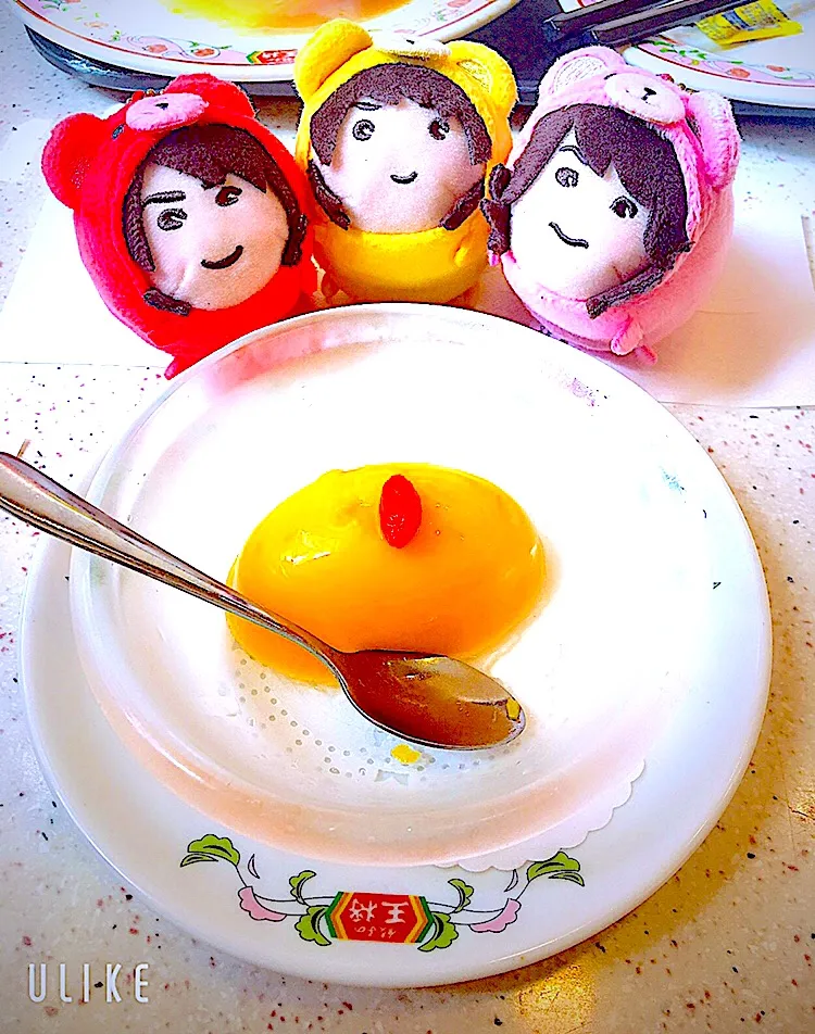 Snapdishの料理写真:マンゴープリン❤️💛💗餃子の王将|なぎさん