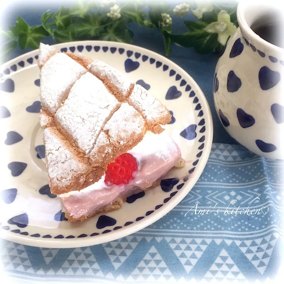 Snapdishの料理写真:あみさんの料理 いちごダブルクリームパンビー😊🍓|あみさん