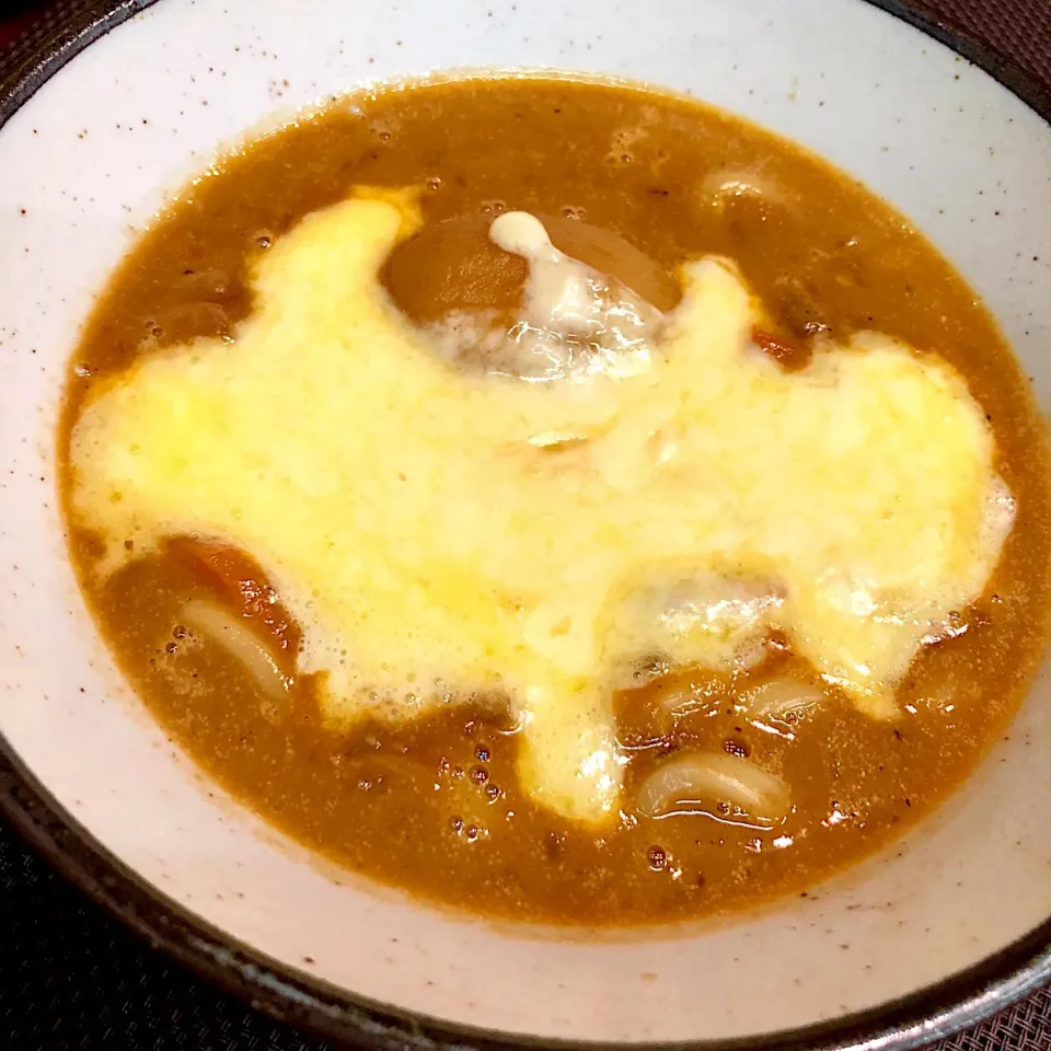 生クリームたっぷりのチーズカレーうどん|おりぃさん