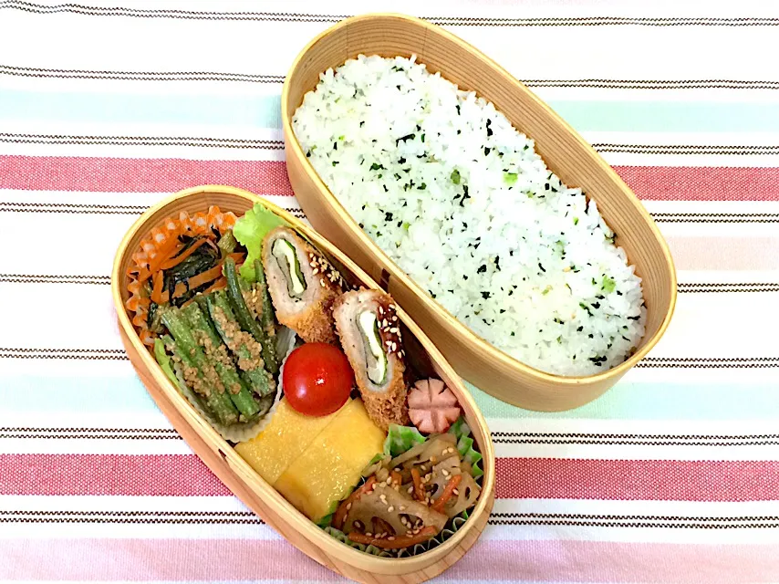 #旦那弁当  #パパ弁当  #曲げわっぱ弁当  #曲げわっぱ  #小松菜とひじきの炒め煮  #豚肉のしそチーズ巻きフライ|ゆぴさん