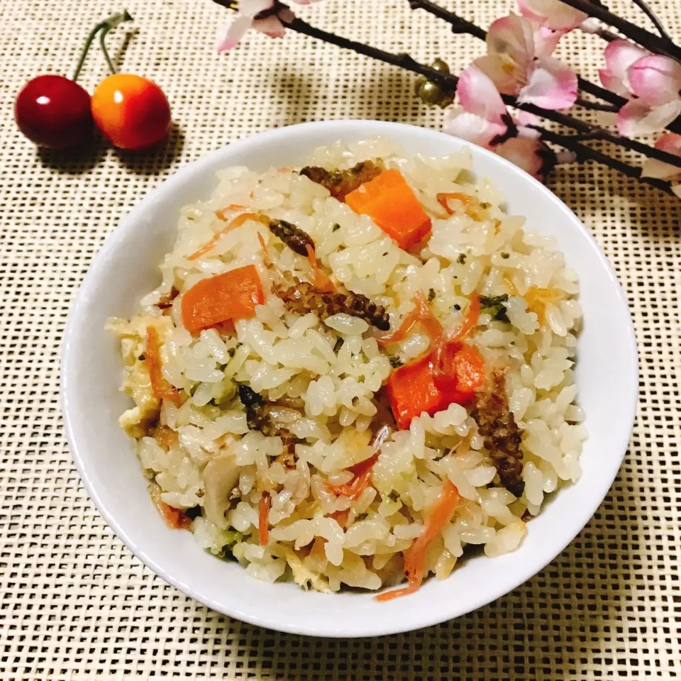 やよさんの料理 土筆の炊き込みご飯|さくらんぼさん