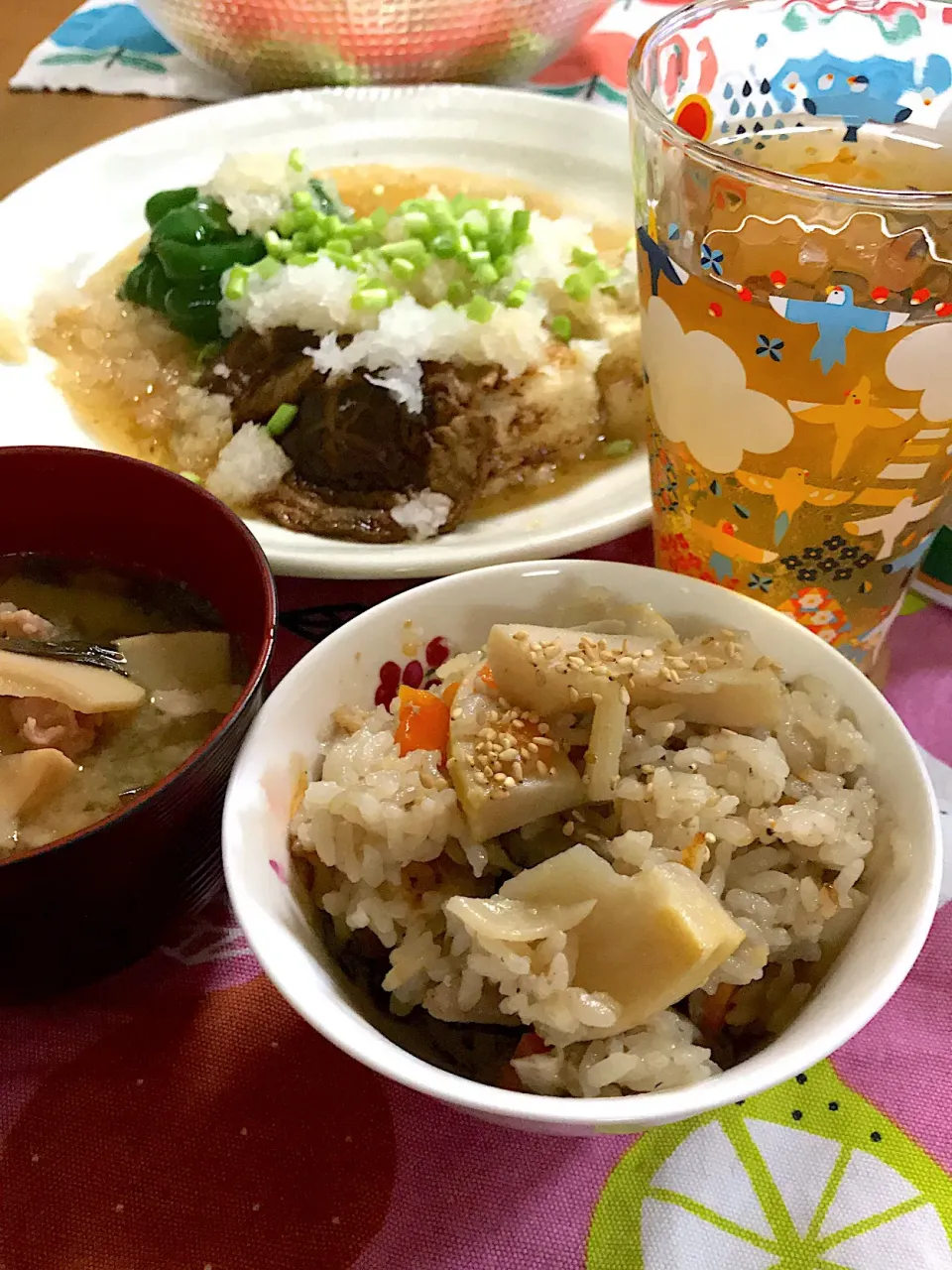 たけのこご飯。
たけのこ豚汁。
新しいビールグラスで🍺|BooBooさん