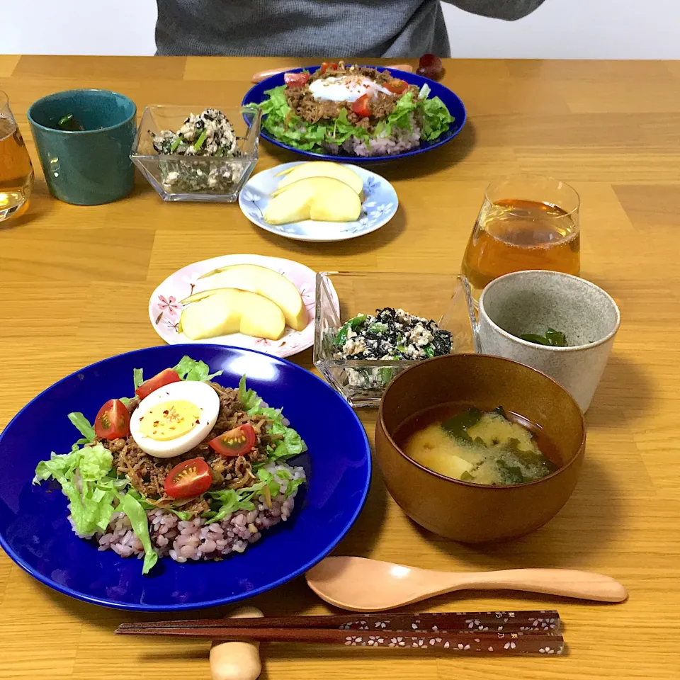 xo醬で！えのきとひき肉のピリ辛丼|りりさん