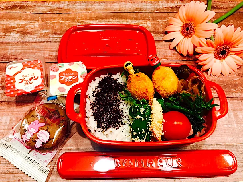 JKお弁当
#うずらの卵フライ
#糸蒟蒻の炒め煮
#ほうれん草の胡麻和え
#スナップえんどうと竹輪のたらこバター炒め
#とまと
#ゆかりごはん
うずらの卵に綺麗に衣付いた⤴︎⤴︎
おやつ
#ちょこっとプッチンプリン
#チョコチップクッキー|あお♡あおさん